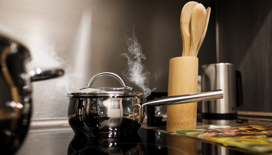 How to Clean a Stainless Steel Splashback